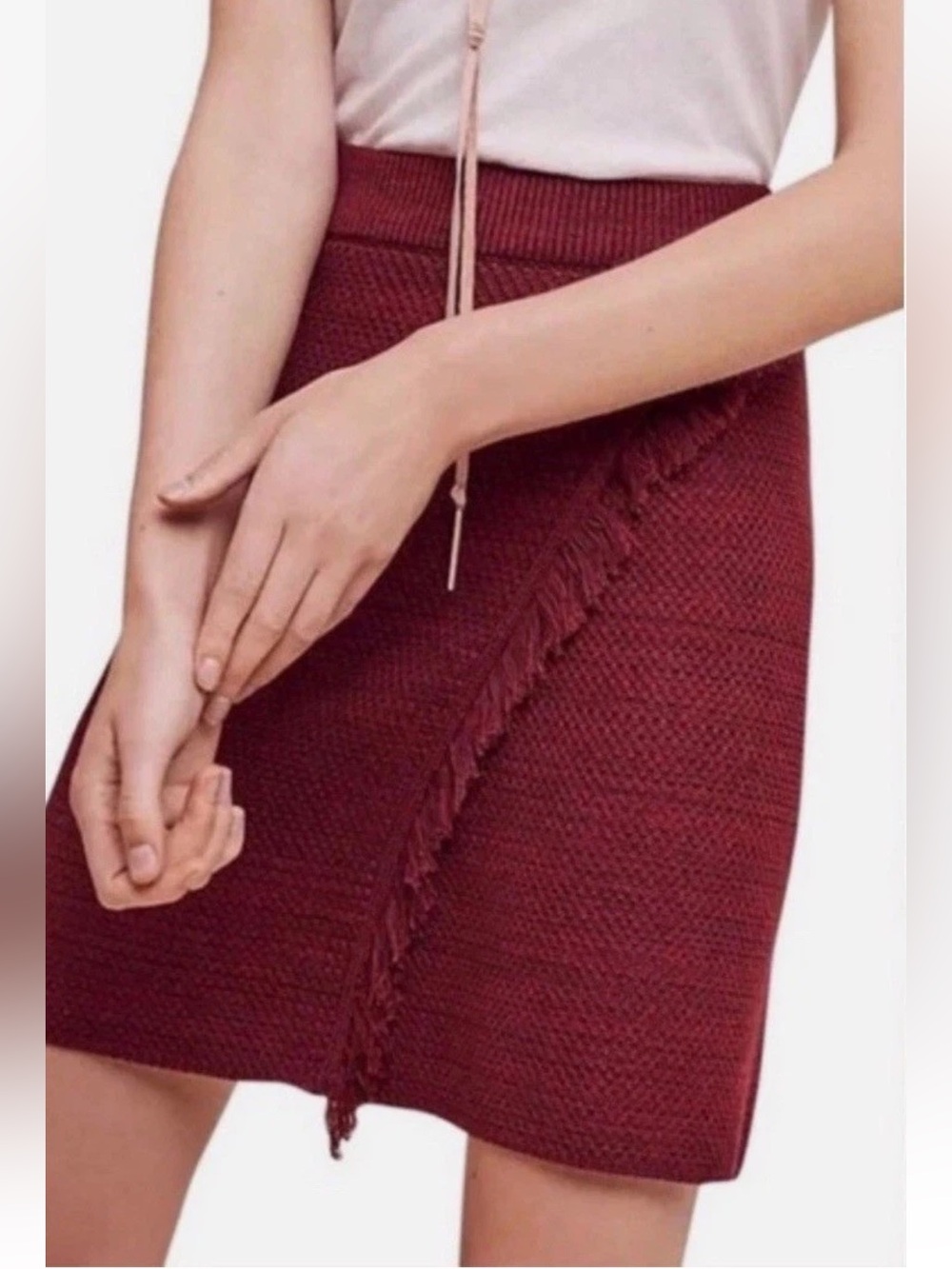Anthropologie Maeve Arnhem Knit Fringe Mini Skirt Red Burgundy Size L EUC Boho